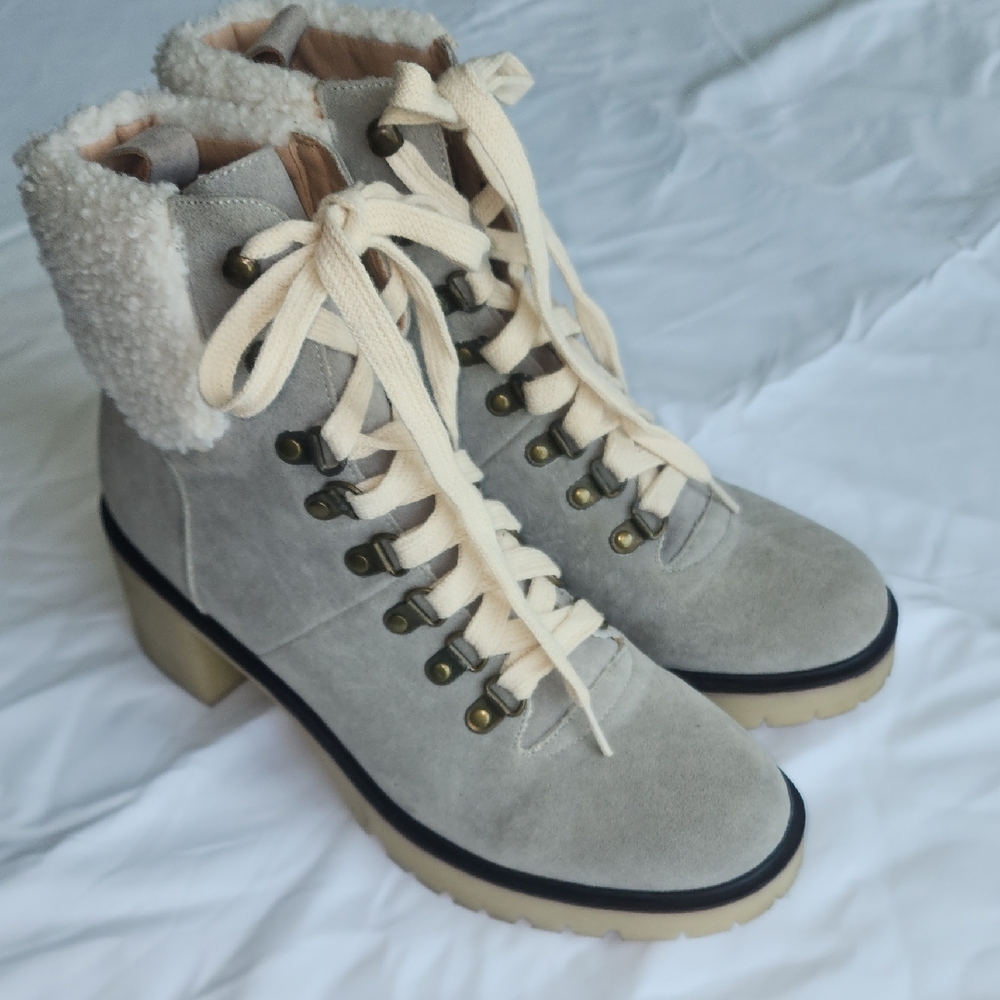 Mi.iM Women's Gray Lace-Up Ankle Boots Sz8